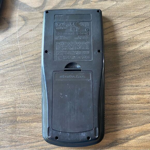 Texas Instruments TI-83 Plus Graphing Calculator Works - Picture 2 of 11